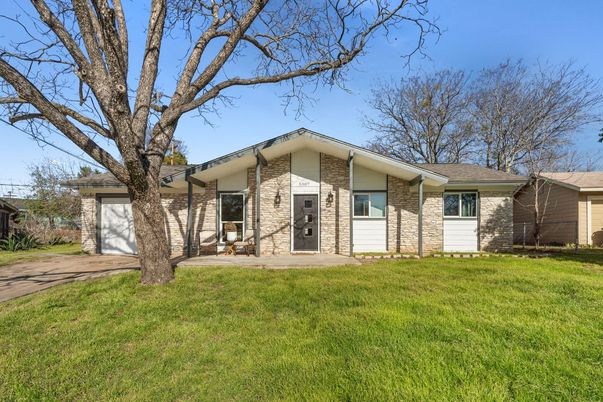 Backyard, Detached Garage, Exterior