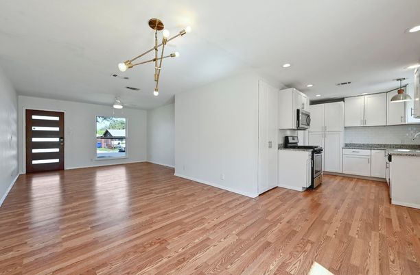 Interior, Kitchen, Pendant Lights, Recessed Lighting, Wood Texture Flooring