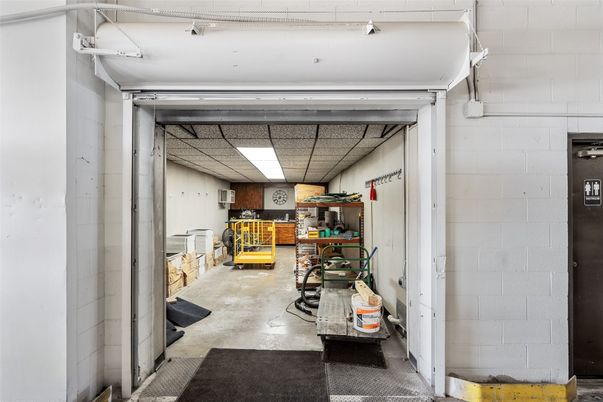 Garage, Interior, Stone Walls