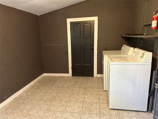 Interior, Washer