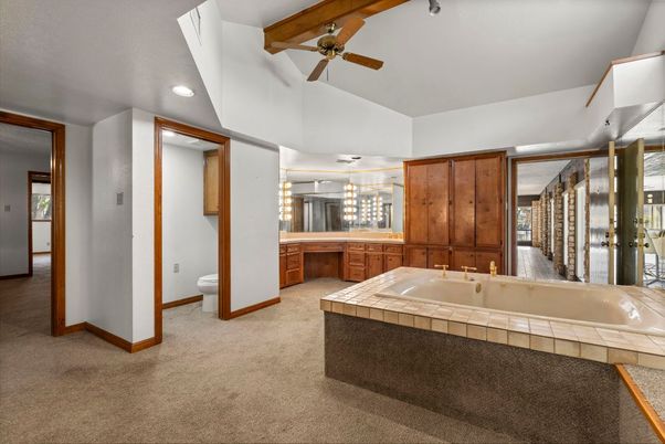 Bathroom, Interior, Recessed Lighting, Tile Countertops
