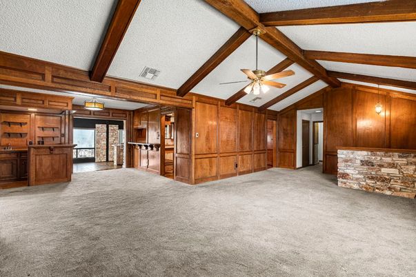 Empty room, Interior, Kitchen, Wooden Beams, Wooden Walls