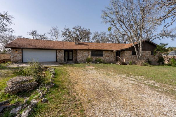 Attached, Backyard, Exterior, Facade, Brick Facade, Ranch