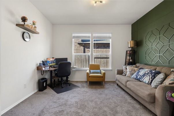 Home Office, Interior