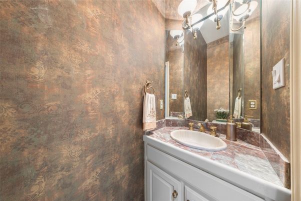 Bathroom, Interior, Tile Countertops