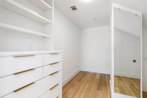 Interior, Walk-in Closets, Wood Texture Flooring