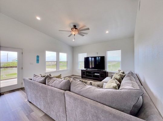 Interior, Living room, Recessed Lighting, Wood Texture Flooring