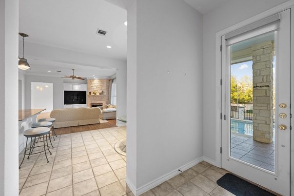 Fireplace, Interior, Living room, Pendant Lights, Recessed Lighting