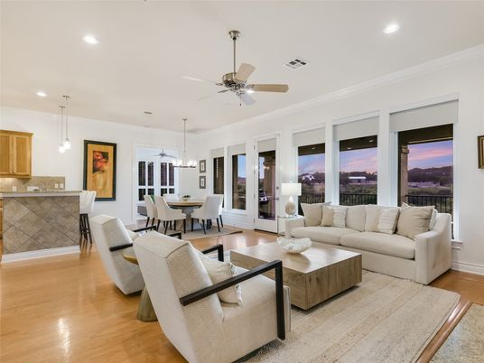 Dining room, Interior, Living room, Pendant Lights, Recessed Lighting, Wood Texture Flooring
