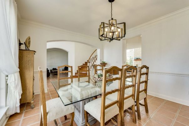 Chandelier, Dining room, Interior, Pendant Lights
