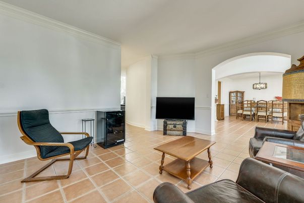 Chandelier, Dining room, Fireplace, Interior, Living room