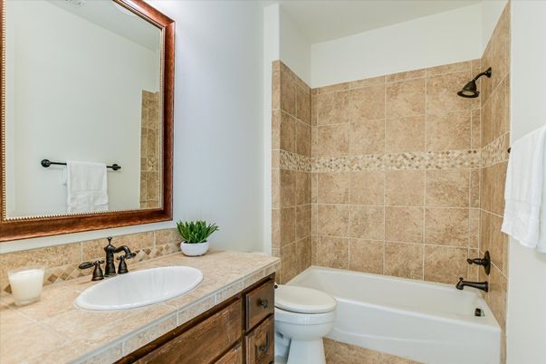 Bathroom, Interior, Tile Countertops