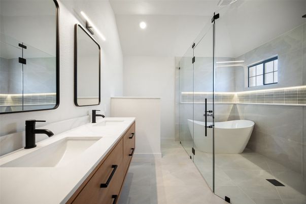 Bathroom, Dual Sink Vanities, Free Standing Baths, Glass Shower, Interior, Recessed Lighting