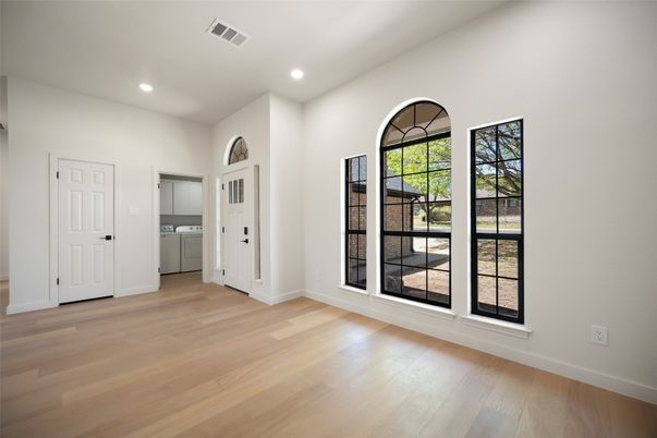Empty room, Interior, Recessed Lighting, Washer, Wood Texture Flooring