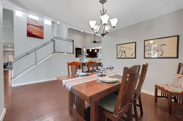 Chandelier, Dining room, Interior, Kitchen, Pendant Lights, Recessed Lighting, Wood Texture Flooring