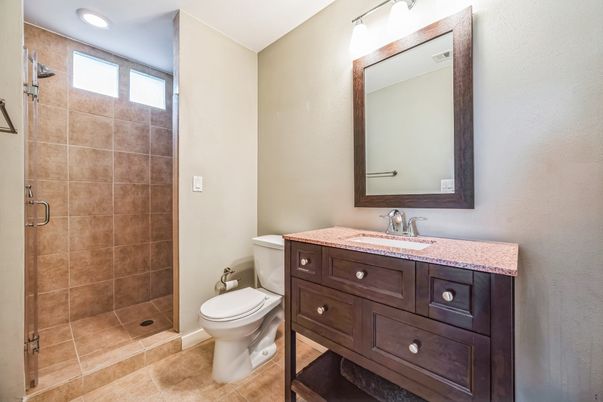 Bathroom, Interior, Recessed Lighting