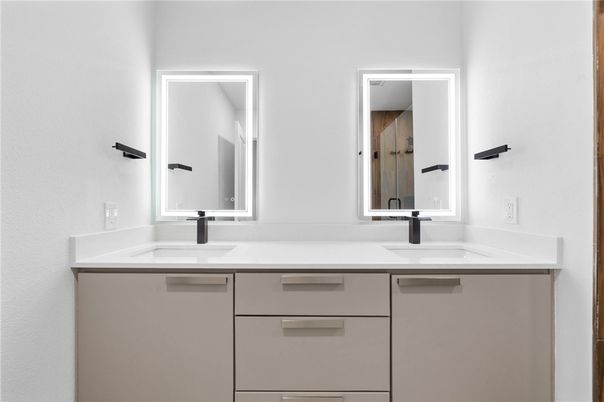 Bathroom, Dual Sink Vanities, Interior