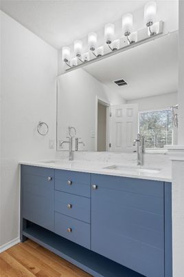 Bathroom, Dual Sink Vanities, Interior, Wood Texture Flooring