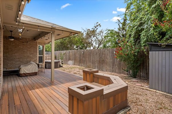 Exterior, Hot Tub