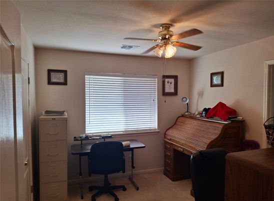 Home Office, Interior