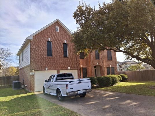 Attached, Exterior, Facade, Brick Facade, Rowhouse