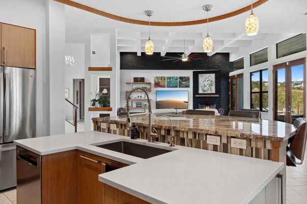 Fireplace, Interior, Kitchen, Pendant Lights