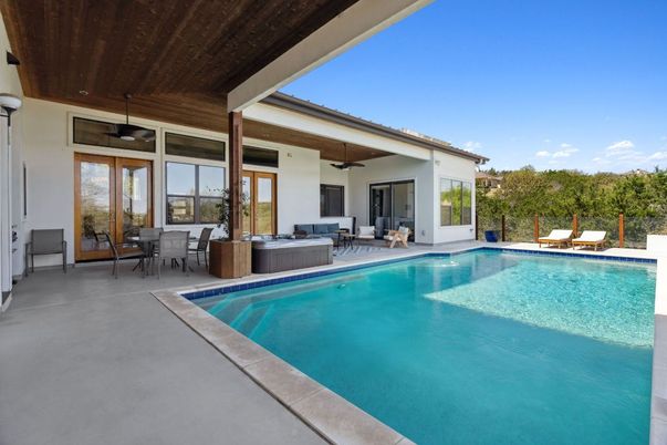 Exterior, Hot Tub, Pool