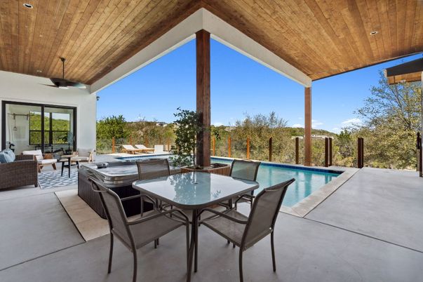 Exterior, Hot Tub, Pool