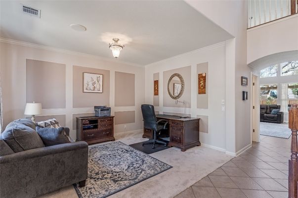 Home Office, Interior