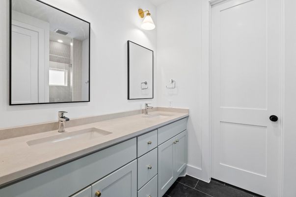 Bathroom, Dual Sink Vanities, Interior
