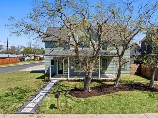 Exterior, Facade, Cape Cod