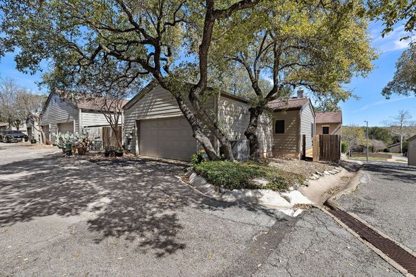 Detached Garage, Exterior