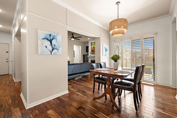 Chandelier, Dining room, Fireplace, Interior, Recessed Lighting, Wood Texture Flooring