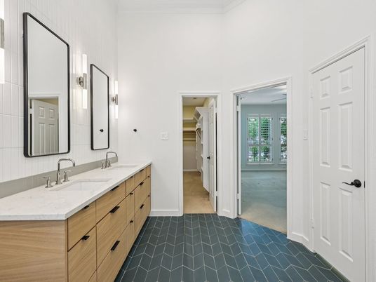 Bathroom, Dual Sink Vanities, Interior, Walk-in Closets