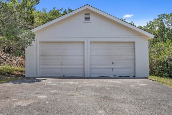Detached Garage, Exterior
