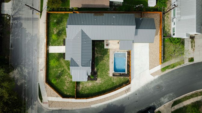 Exterior, Drone
