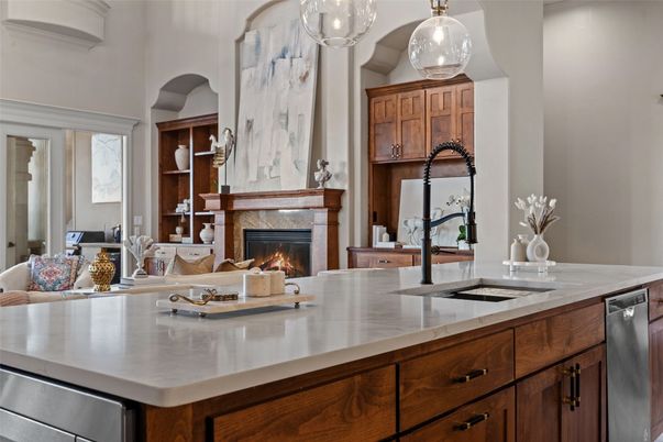Fireplace, Interior, Kitchen, Pendant Lights