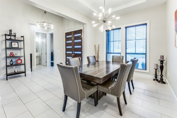 Dining room, Interior, Pendant Lights, Recessed Lighting