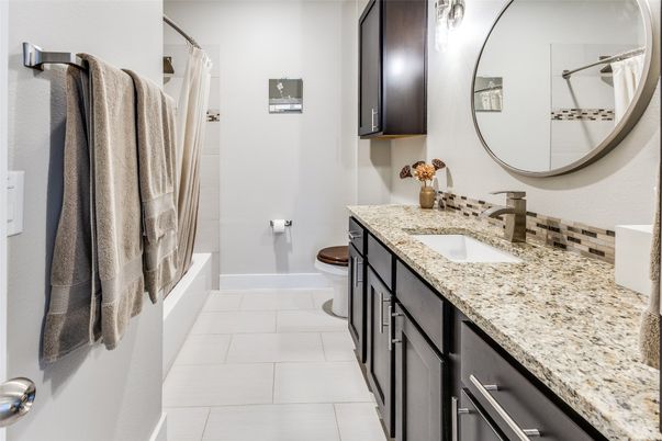 Bathroom, Dual Sink Vanities, Interior
