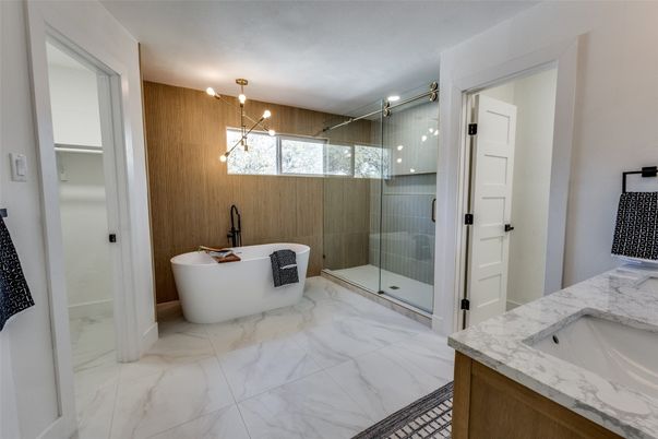 Bathroom, Dual Sink Vanities, Free Standing Baths, Glass Shower, Interior, Marble
