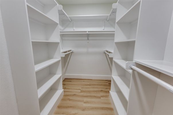 Interior, Walk-in Closets, Wood Texture Flooring