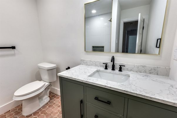 Bathroom, Interior, Recessed Lighting