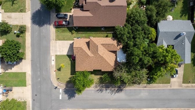 Exterior, Drone