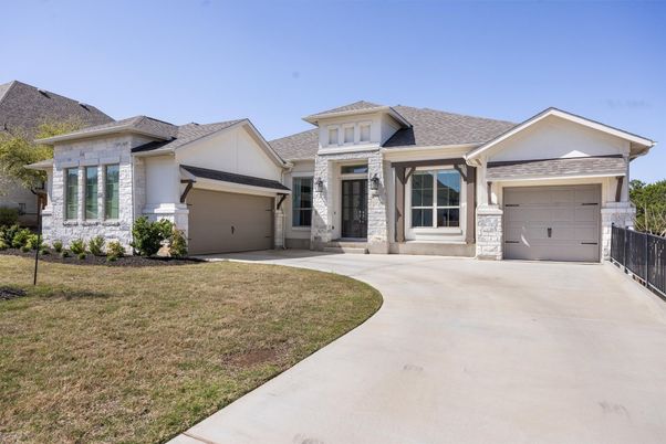 Attached, Exterior, Facade, Mediterranean