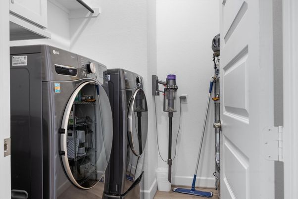 Interior, Utility Closets, Washer