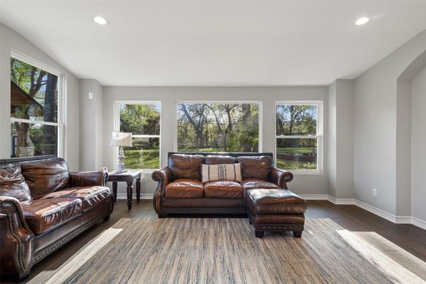 Interior, Living room, Recessed Lighting, Wood Texture Flooring
