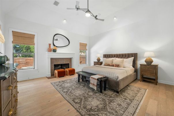 Bedroom, Fireplace, Interior, Recessed Lighting, Wood Texture Flooring