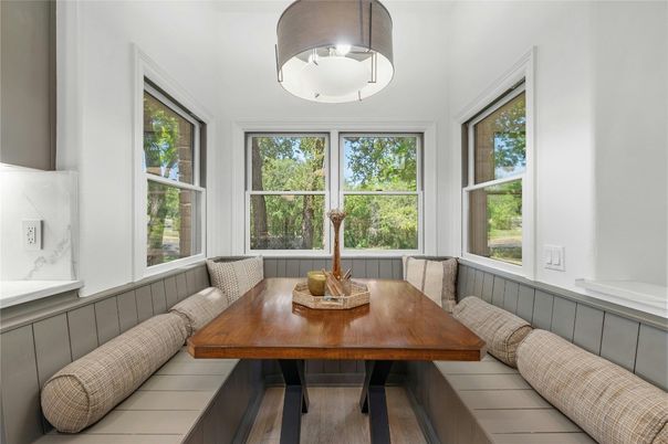 Dining room, Interior