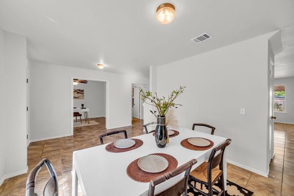Dining room, Interior