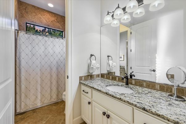 Bathroom, Interior, Recessed Lighting